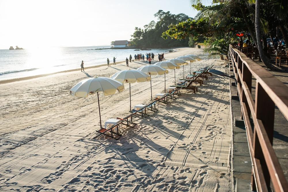 Baansuan Aokhai Beach Resort Mae Phim Exterior photo