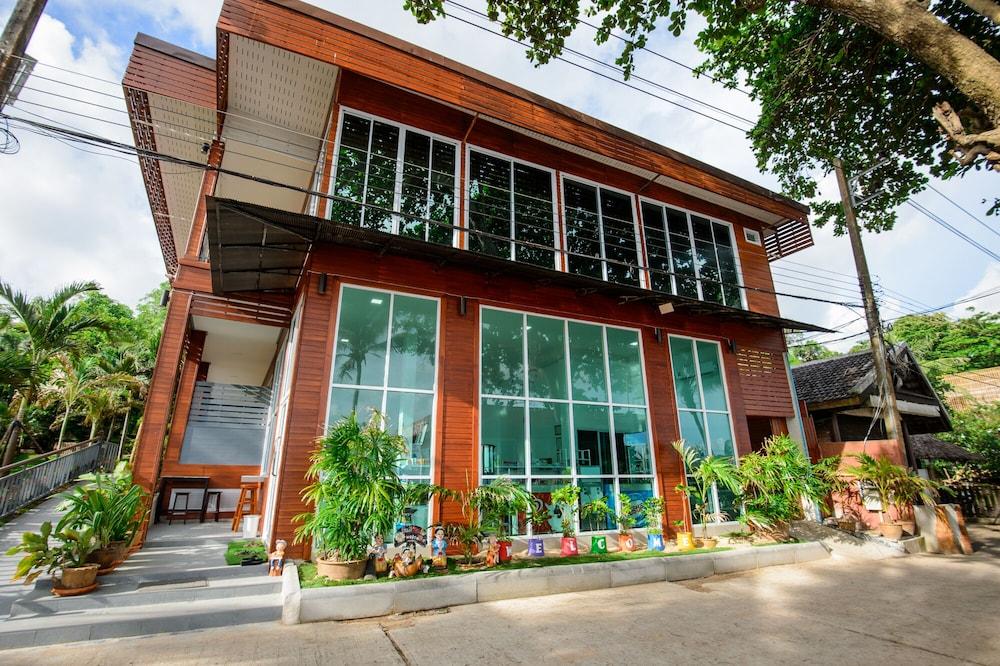 Baansuan Aokhai Beach Resort Mae Phim Exterior photo